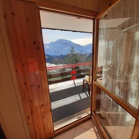 Giampylety アパート プラート・ネヴォソ